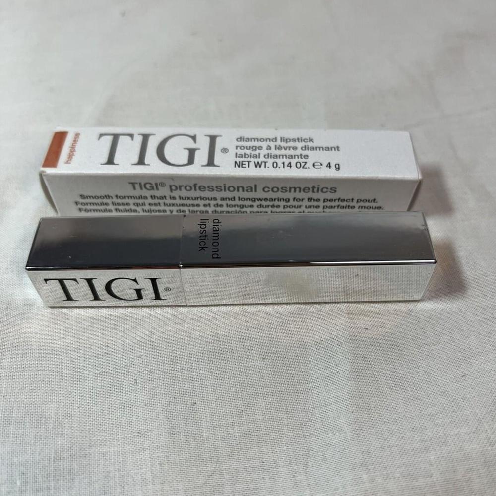 TIGI Professional Cosmetics Diamond Lipstick Happiness 0.14 oz 4g Silver Case